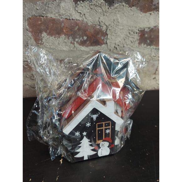 New Wooden Houses Set Christmas Decor Tree Reindeer Red Snowman Santa Decoration - Picture 4 of 4